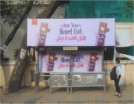 How to Book Hoardings in Mumbai, Best Advertise company on Goregaon West Bus Stop in Mumbai
